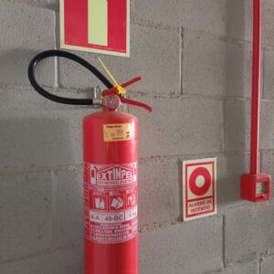 Prevenção contra incêndios ajuda a proteger vidas e patrimônios.